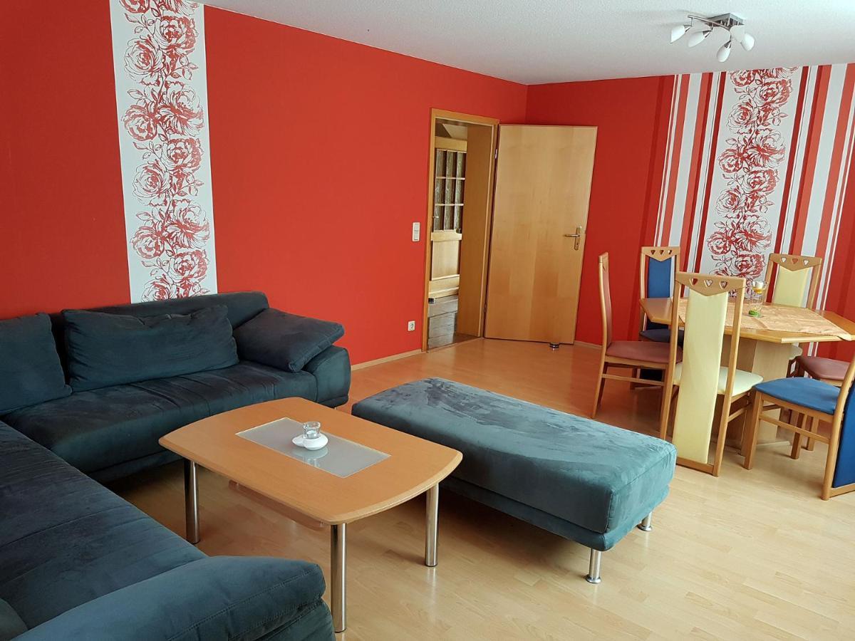 Monteurwohnungen Goeb - Nicht Fuer Urlaubsgaeste Geisa Exterior foto